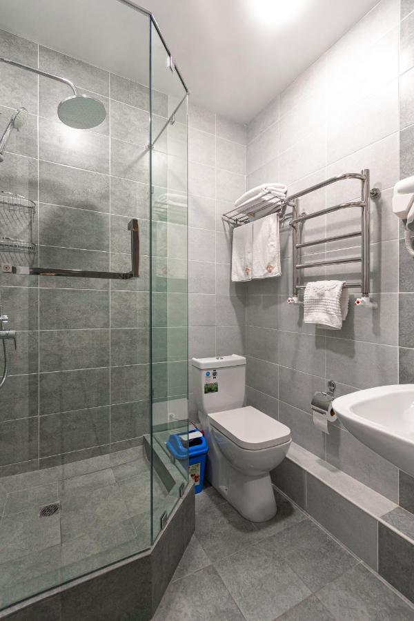 Tantana Hotel Fergana Esterno foto