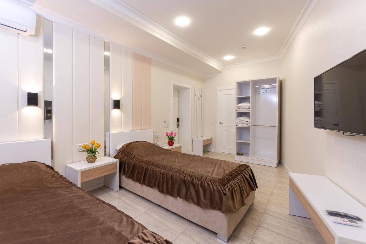 Tantana Hotel Fergana Esterno foto
