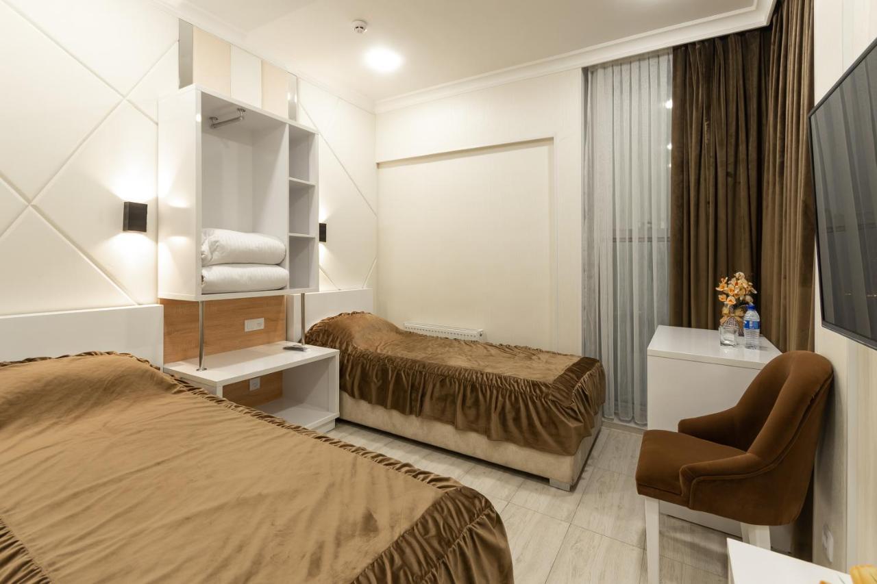 Tantana Hotel Fergana Esterno foto